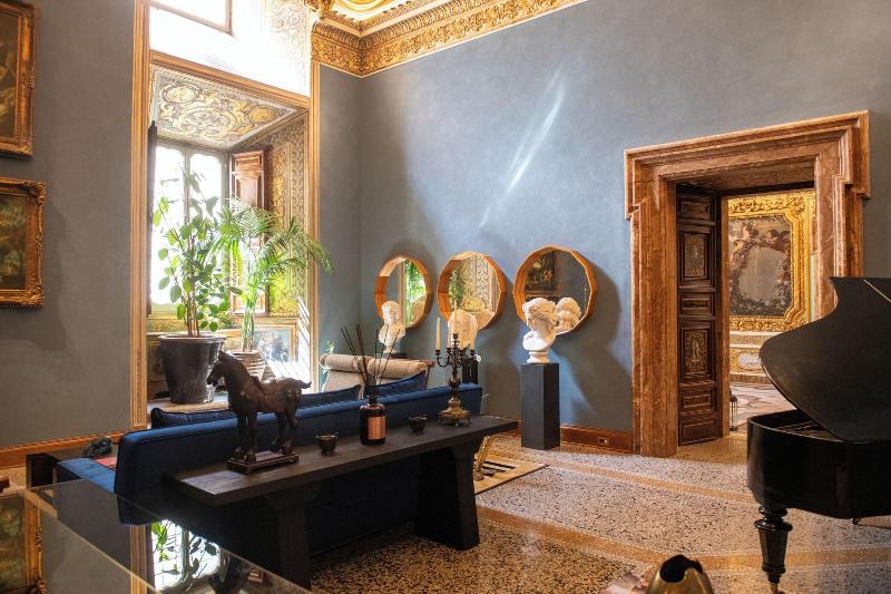 Palazzo Shedir The Leading Hotels Of The World image