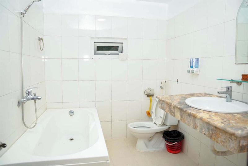 Lotus Hotel 2 Khach San Bac Ninh image