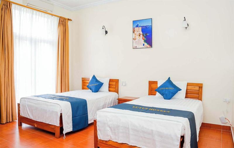 Lotus Hotel 2 Khach San Bac Ninh image