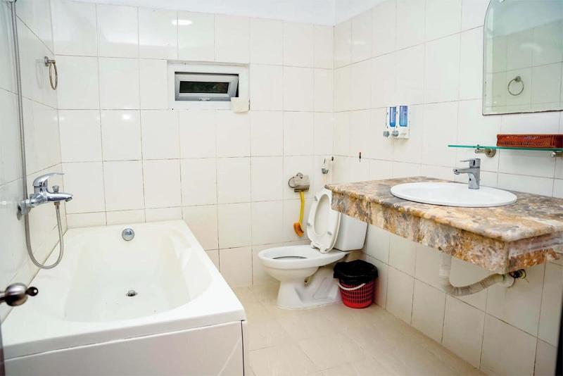 Lotus Hotel 2 Khach San Bac Ninh image