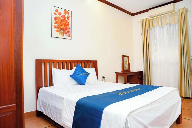 Lotus Hotel 2 Khach San Bac Ninh image