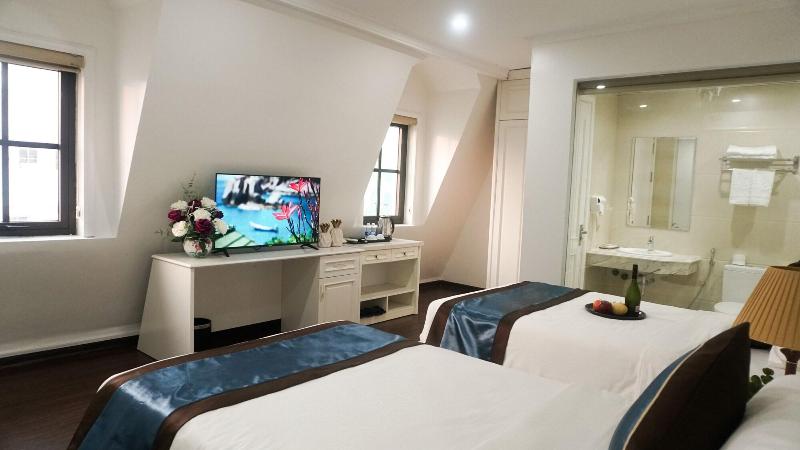 Time Lotus Hotel Halong image