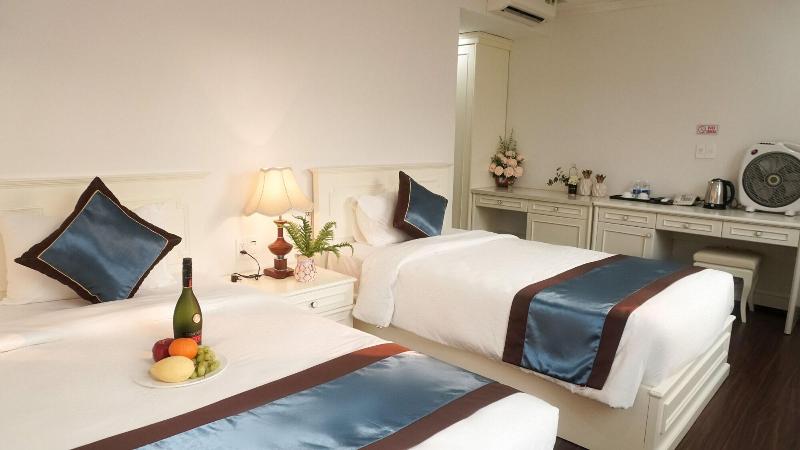 Time Lotus Hotel Halong image