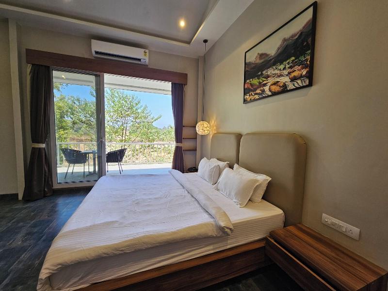 River Estates Luxury Resort Spa image