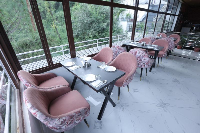 Studioz Paradise Hills Mussoorie image