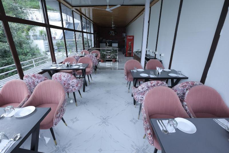 Studioz Paradise Hills Mussoorie image
