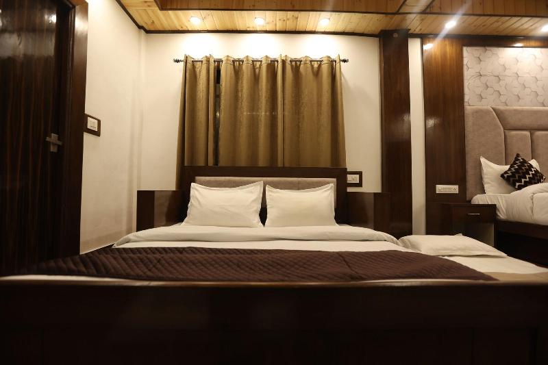 Studioz Paradise Hills Mussoorie image