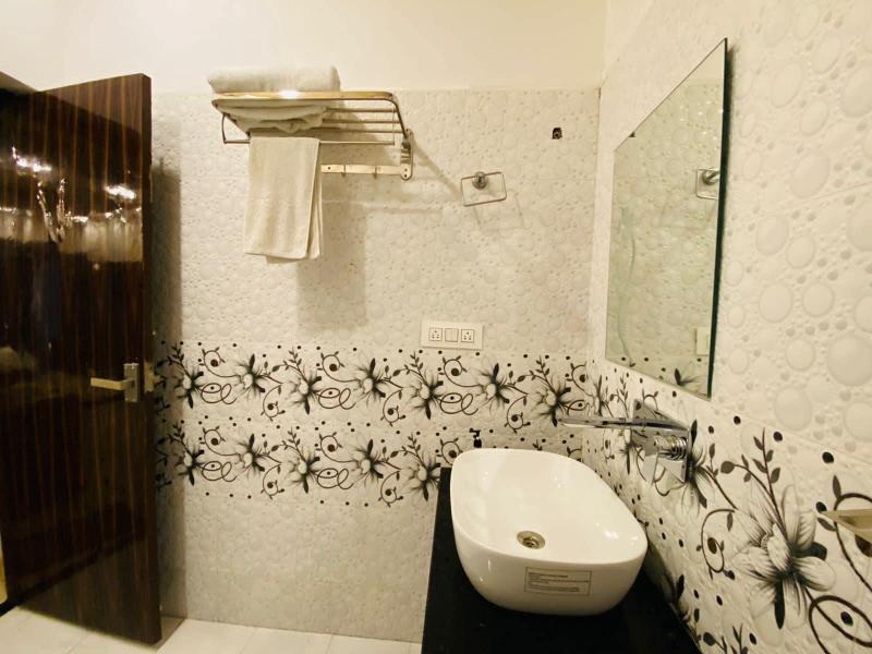 Studioz Paradise Hills Mussoorie image