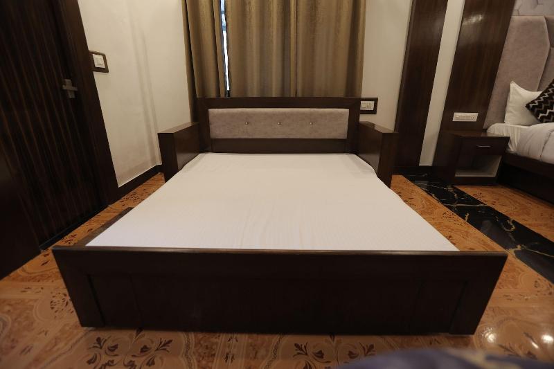 Studioz Paradise Hills Mussoorie image