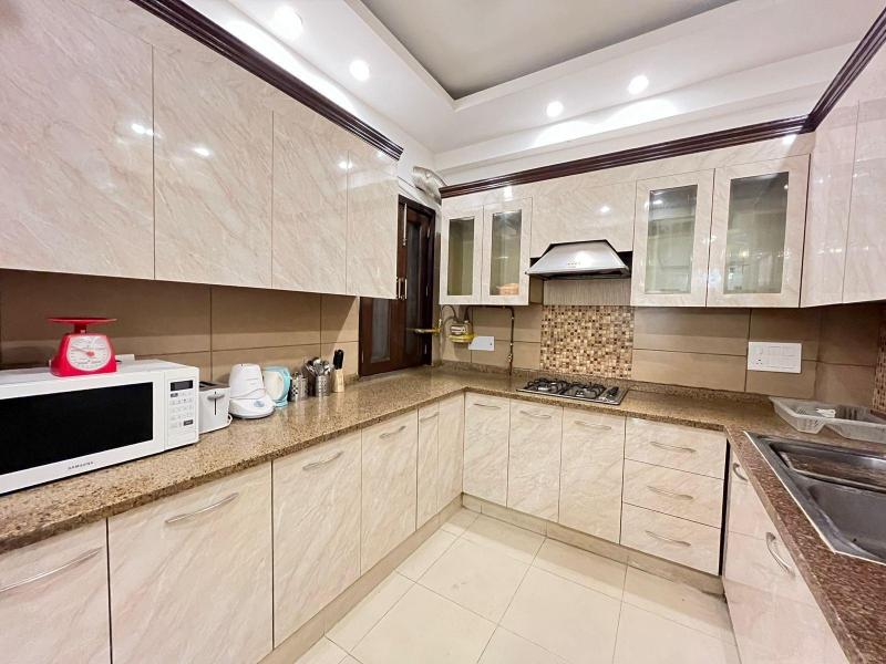 Bedchambers Serviced Apartments South image