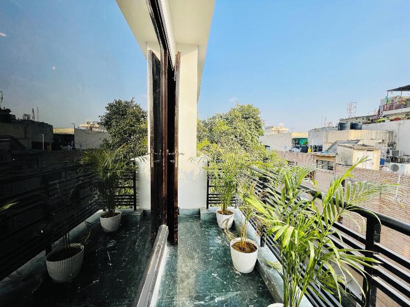 Bedchambers Serviced Apartments South image