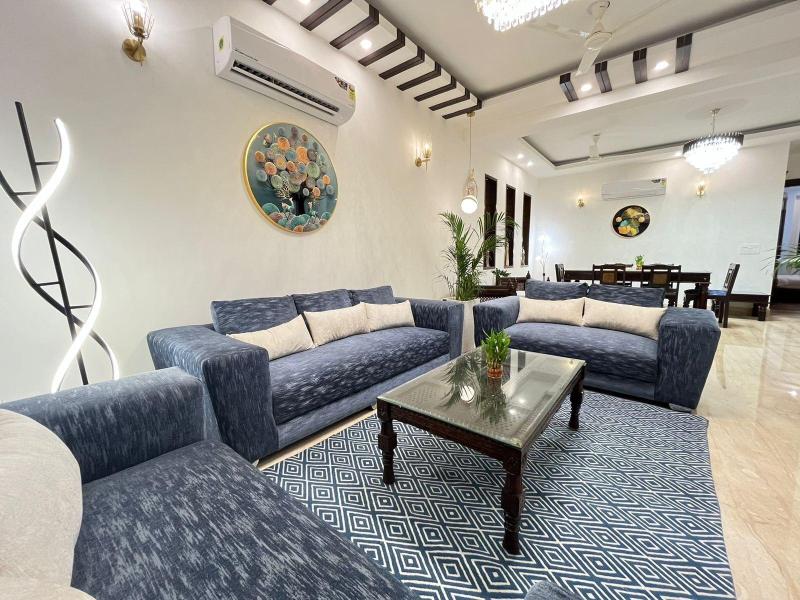 Bedchambers Serviced Apartments South image