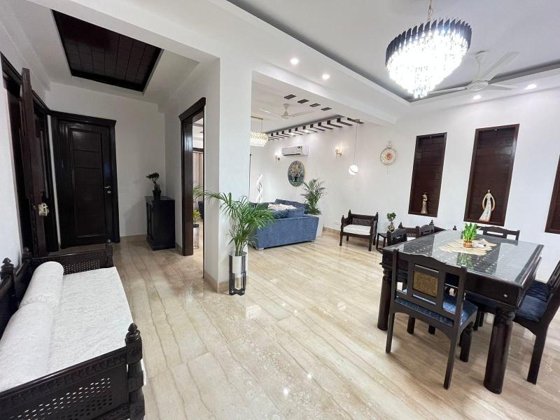 Bedchambers Serviced Apartments South image
