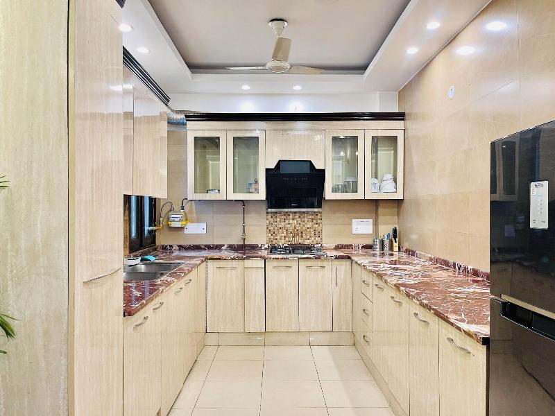 Bedchambers Serviced Apartments South image