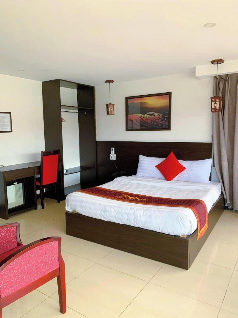 Sapa Crown Hotel