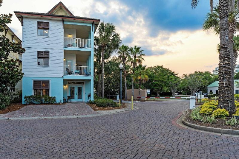 Carmine By Avantstay 2022 Remodeled Destin Home — photo 27