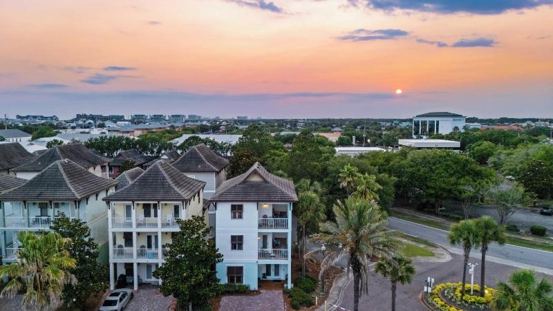 Carmine By Avantstay 2022 Remodeled Destin Home — photo 29