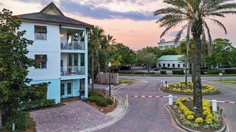 Carmine By Avantstay 2022 Remodeled Destin Home — photo 32