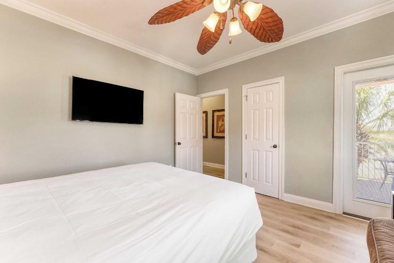 Carmine By Avantstay 2022 Remodeled Destin Home — photo 8