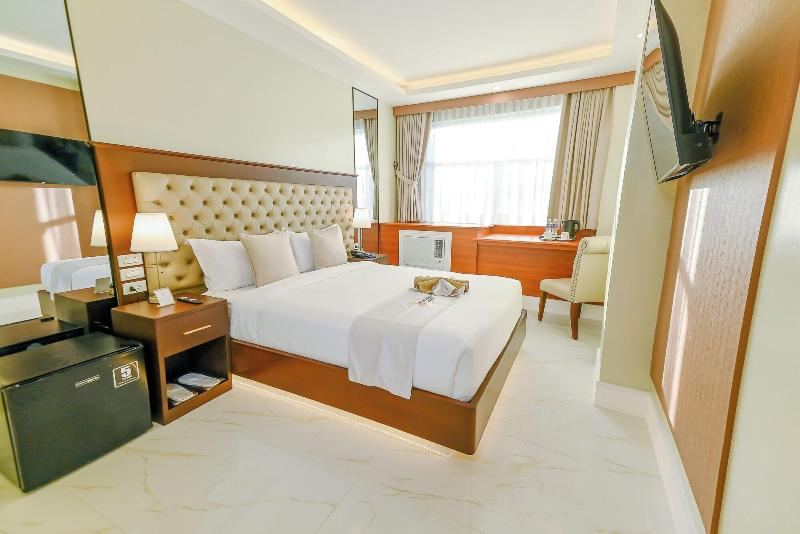 Monaco Hotel image