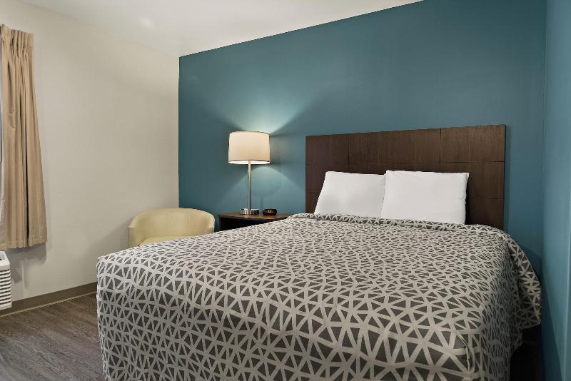 Woodspring Suites Winston Salem Near Hanes Mall image