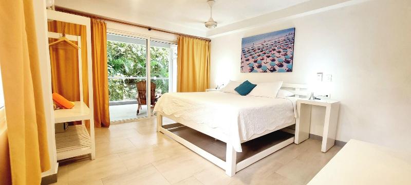Blue Mango Hotel image