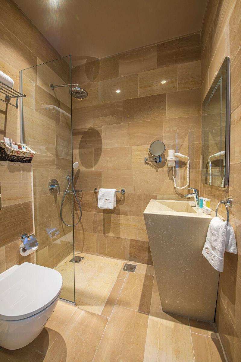 Lotus Hotel image