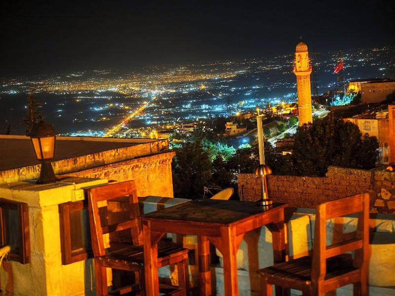 Aryan Otel