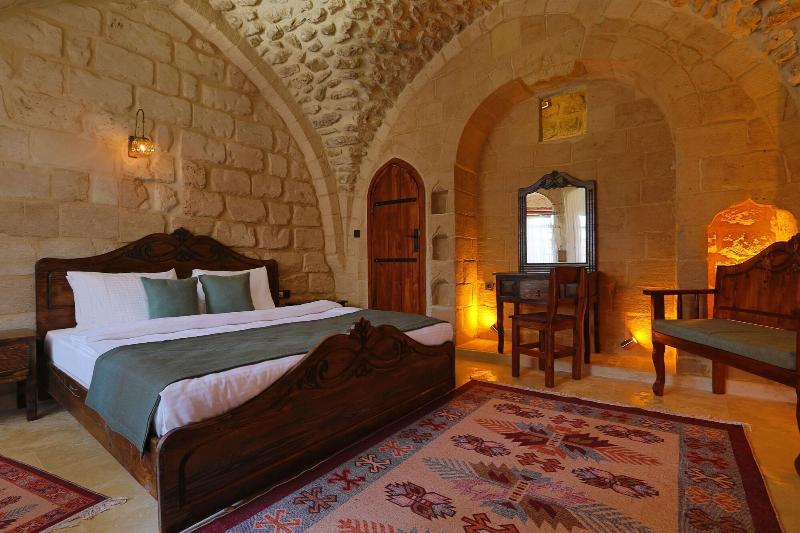 Aryan Otel image