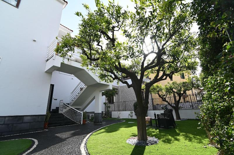 Slopes Suites And Spa image