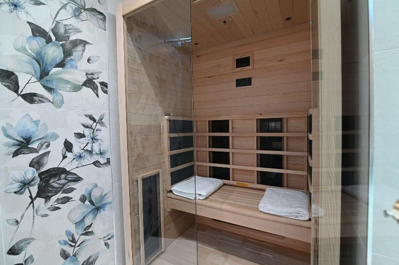 Slopes Suites And Spa image