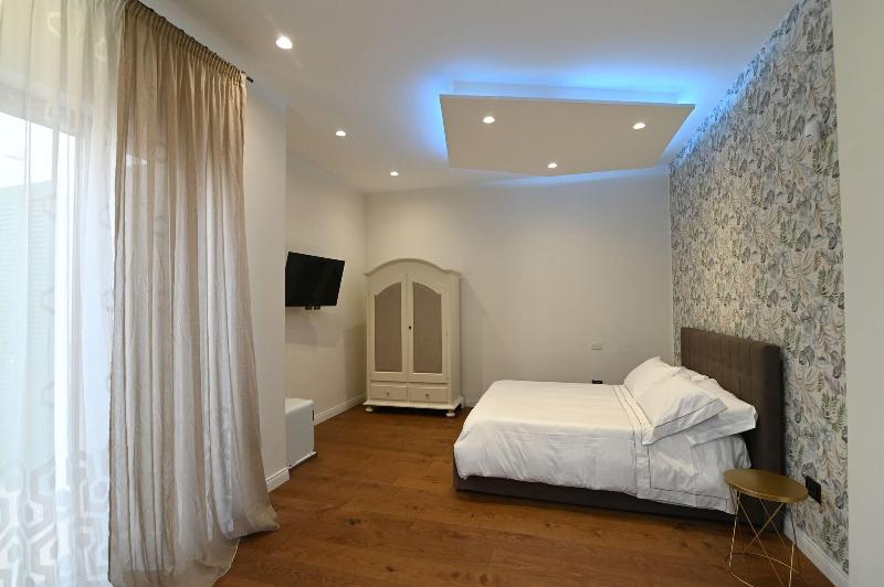 Slopes Suites And Spa image