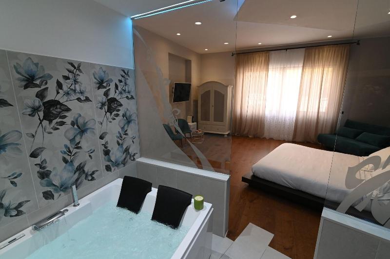 Slopes Suites And Spa image