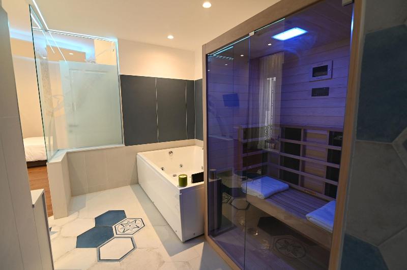 Slopes Suites And Spa image