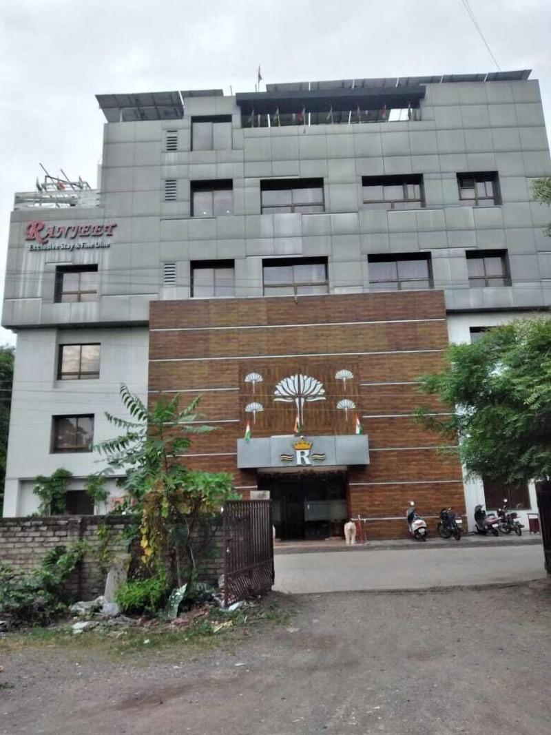 Hotel Ranjeet Akola