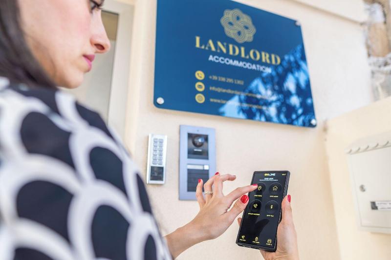 Landlord image