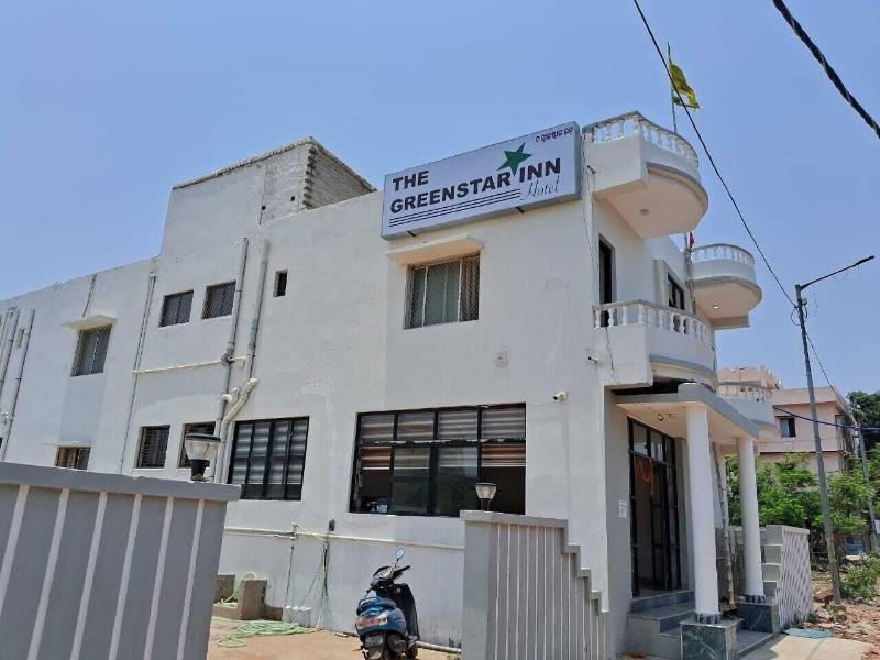 The Greenstar Inn Premium — main photo
