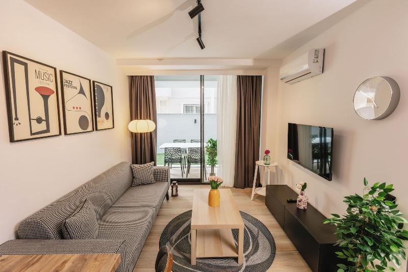 Ella Suites Hotel image