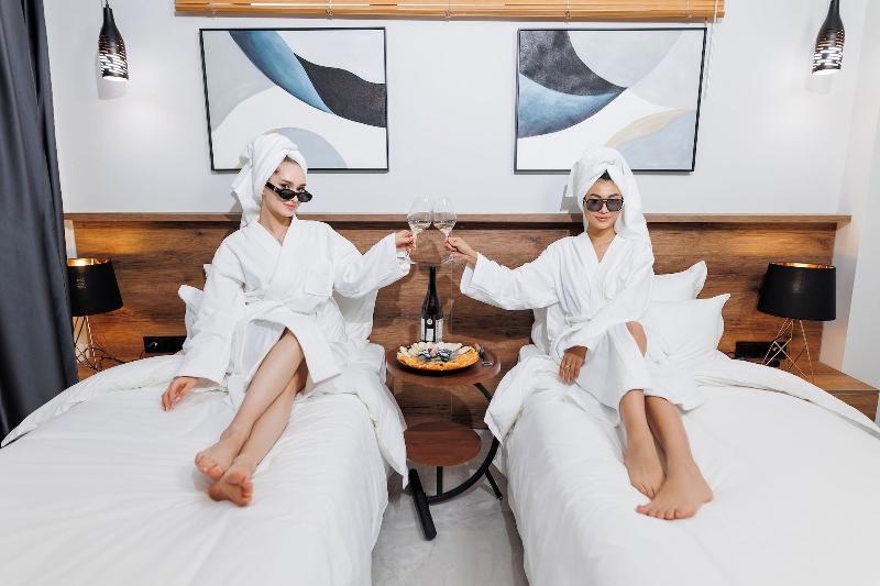 Hotel 28 image