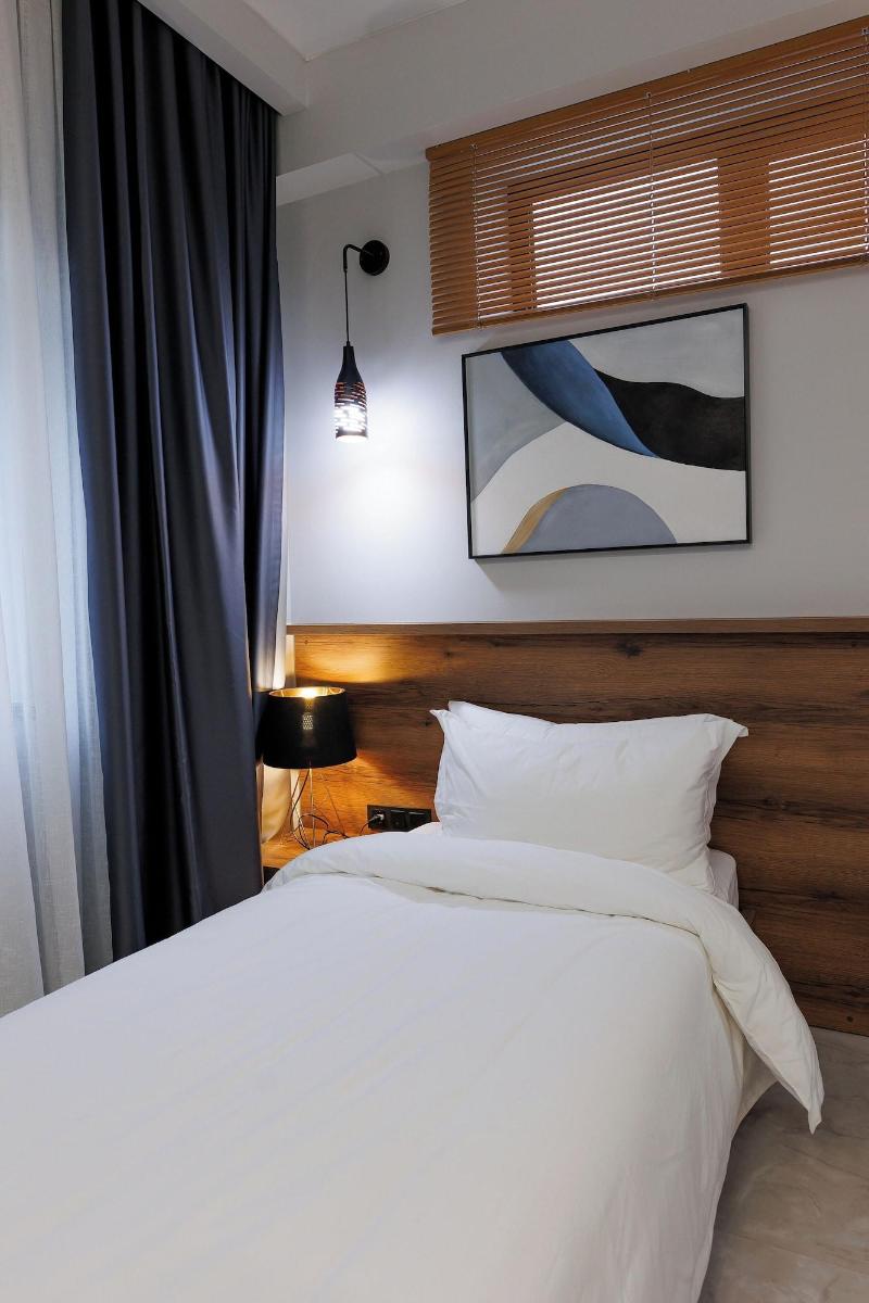 Hotel 28 image