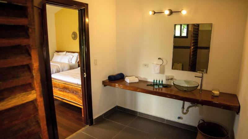 Gatun Lake Lodge Hotel image