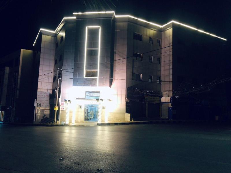 Al Ahfad Hotel Apartments image