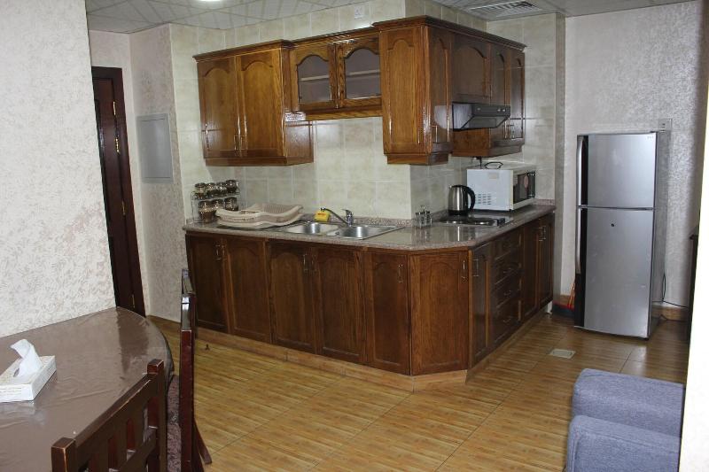 Al Ahfad Hotel Apartments image