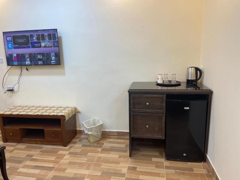 Al Ahfad Hotel Apartments image
