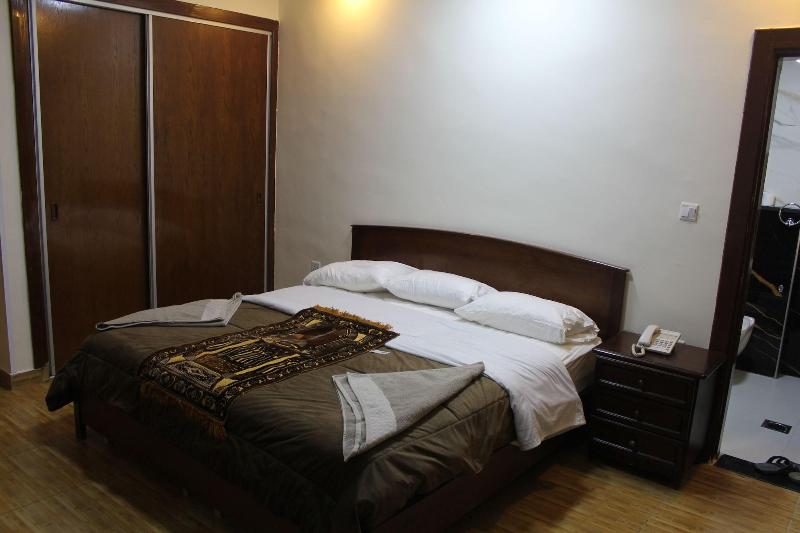 Al Ahfad Hotel Apartments image