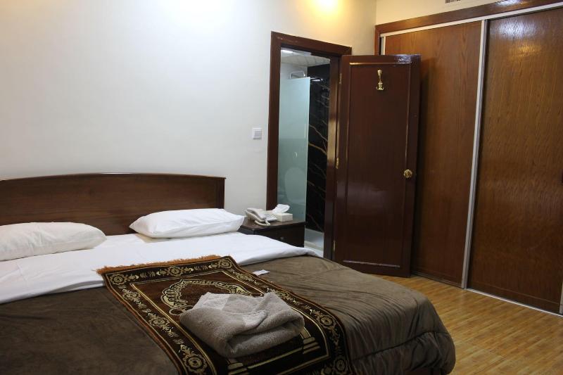 Al Ahfad Hotel Apartments image