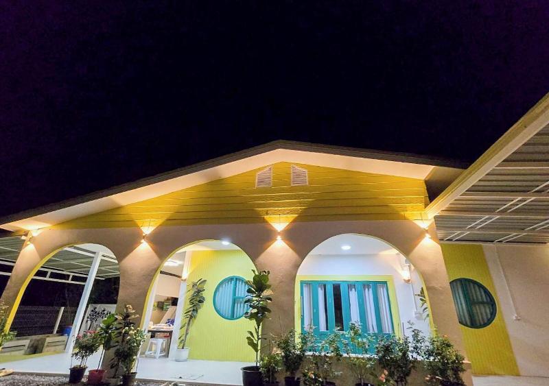 189premier Villa Lamphun image