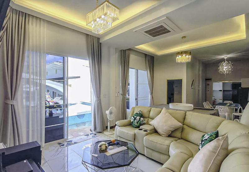 189premier Villa Lamphun image