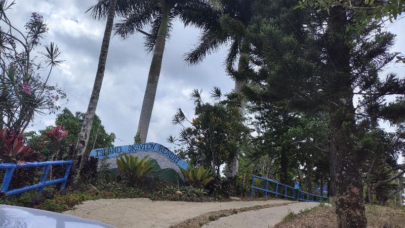 Jvr Island In The Sky Resort