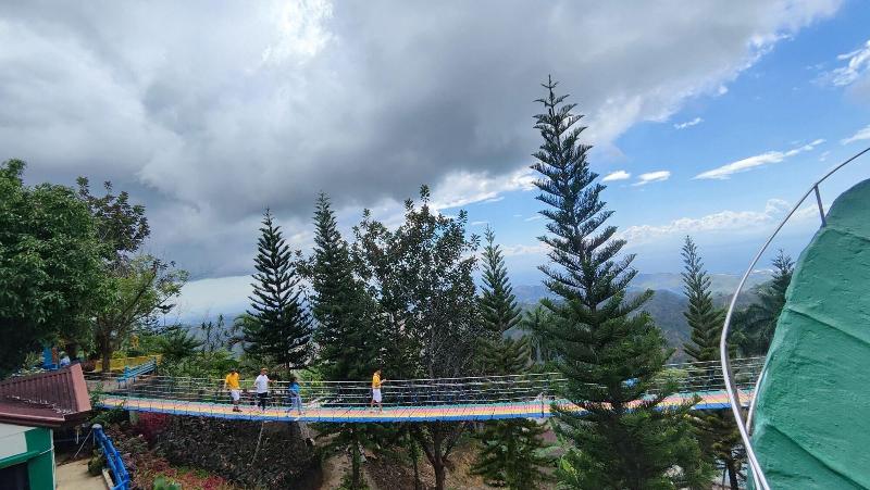 Jvr Island In The Sky Resort